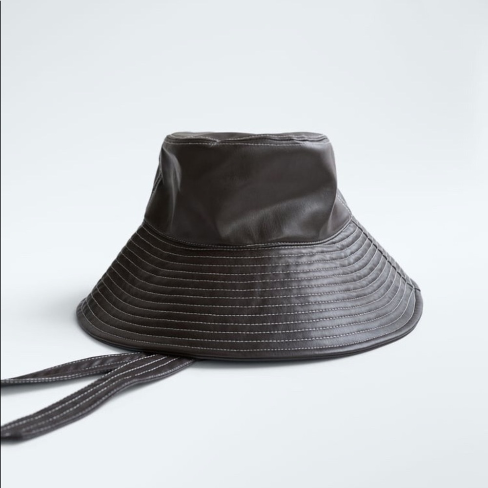 NWT Zara Faux Leather Bucket Hat